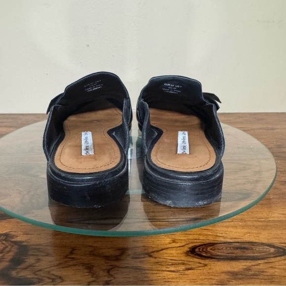 &other stories Mule Slippers in black suede - Picture 7 of 14